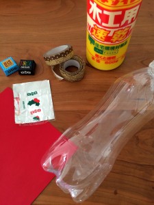 ペットボトルのふた×お菓子の包み紙×ダンボール＝立体リボンシール
