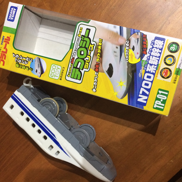 エコなおもちゃで環境教育？一歩先行くプレゼント大作戦！
