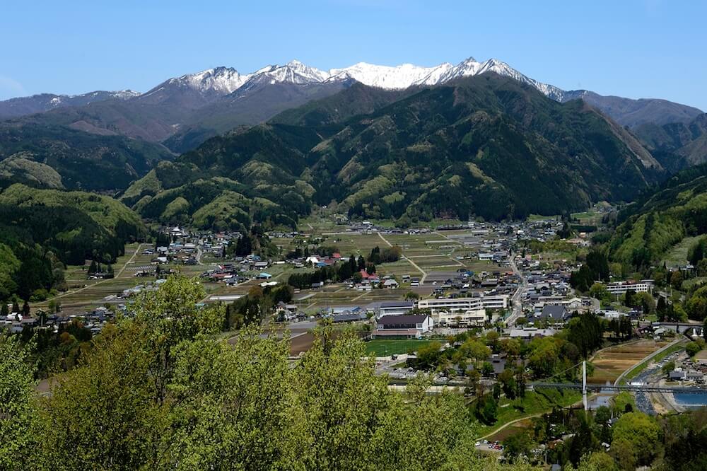 里山の資源を循環させる川場村
