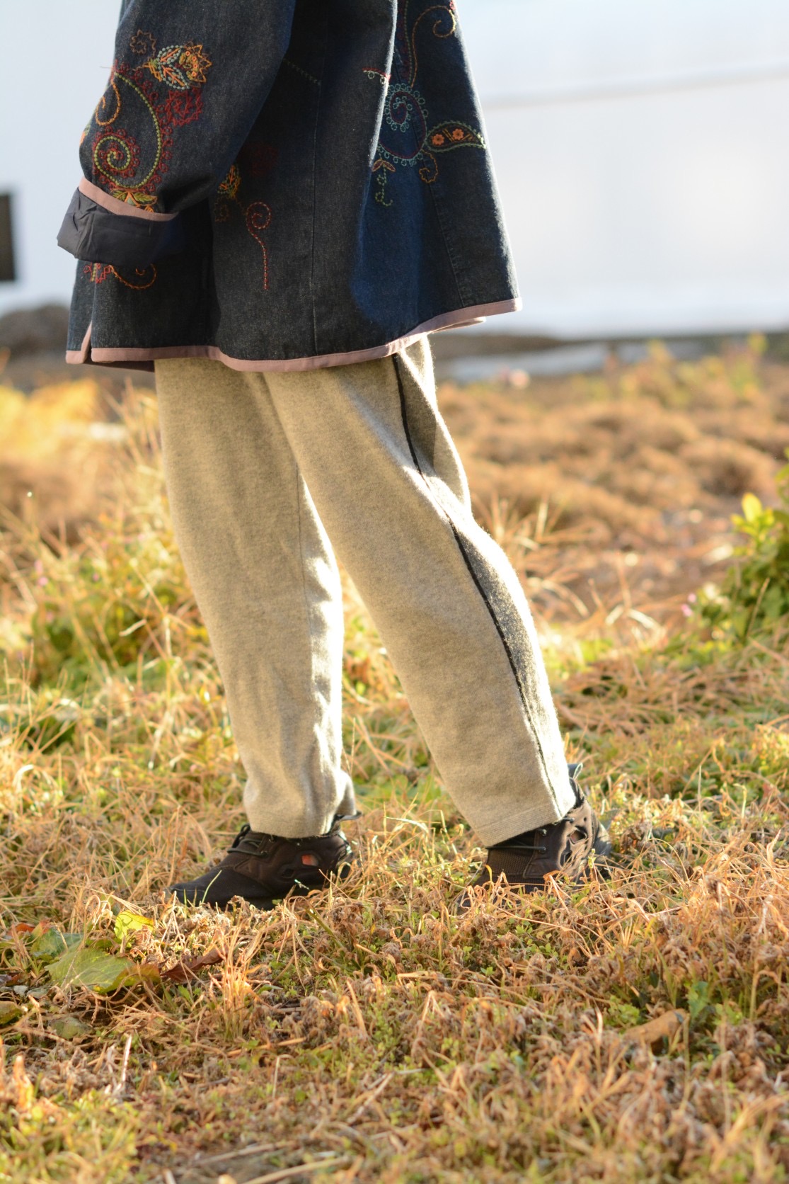 タドれるカシミヤ ニットパンツ（ Mサイズ ）