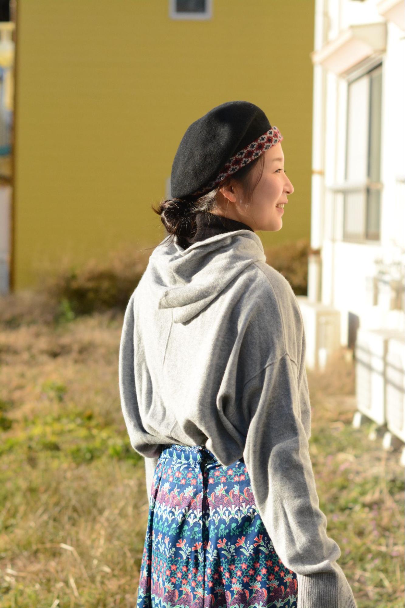 タドれるカシミヤ フーディーLサイズ